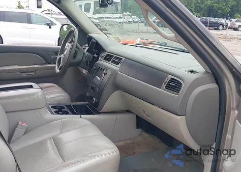 2007 Chevrolet Suburban 1500 Lt z USA, uszkodzony, nr VIN 3GNFC16057G172472